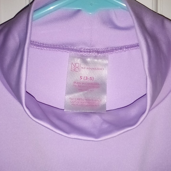 Juniors Sleeveless Mock neck top Super Soft & Stretchy Perfect for Layering NWT - Picture 5 of 6